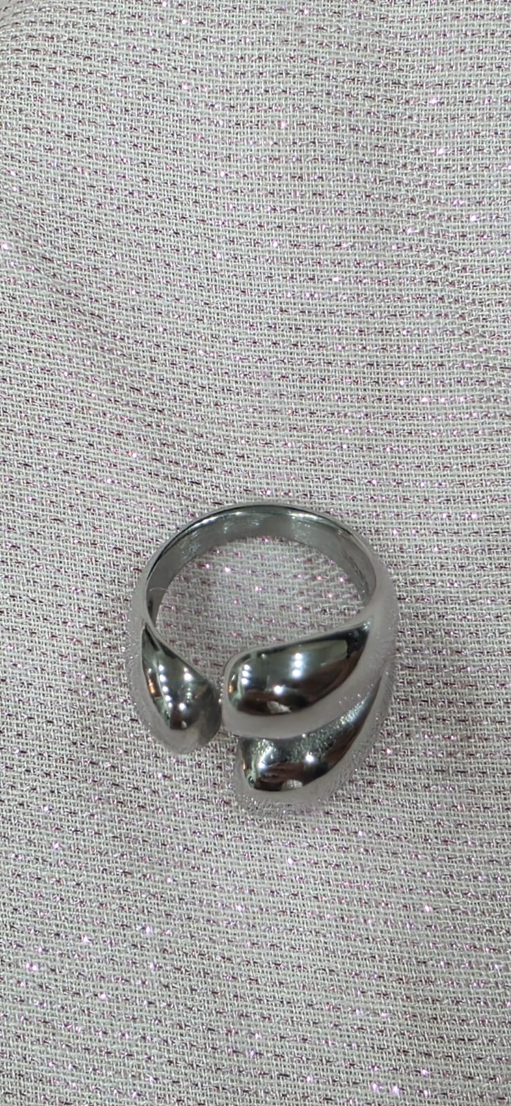 Anello in acciaio tre gocce