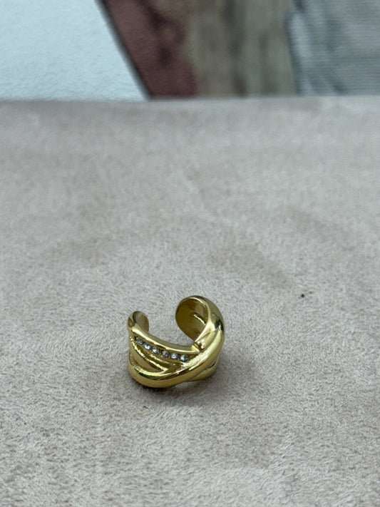 Ear cuff